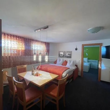 Mit 5 Separaten Schlafmoeglichkeiten Holiday home Wagrain