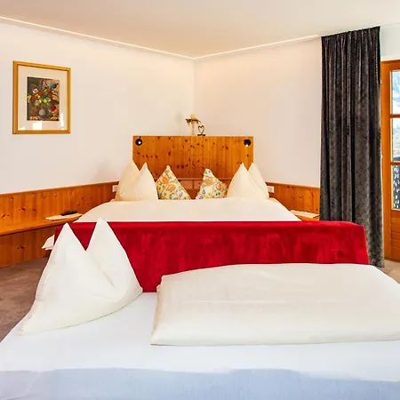 Mit 5 Separaten Schlafmoeglichkeiten Ваграйн