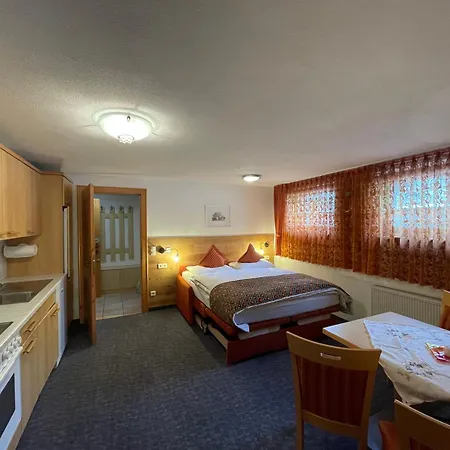 Mit 5 Separaten Schlafmoeglichkeiten * ヴァークライン